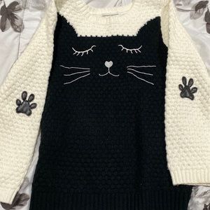 Excellent Condition Cat Sweeter for Girl